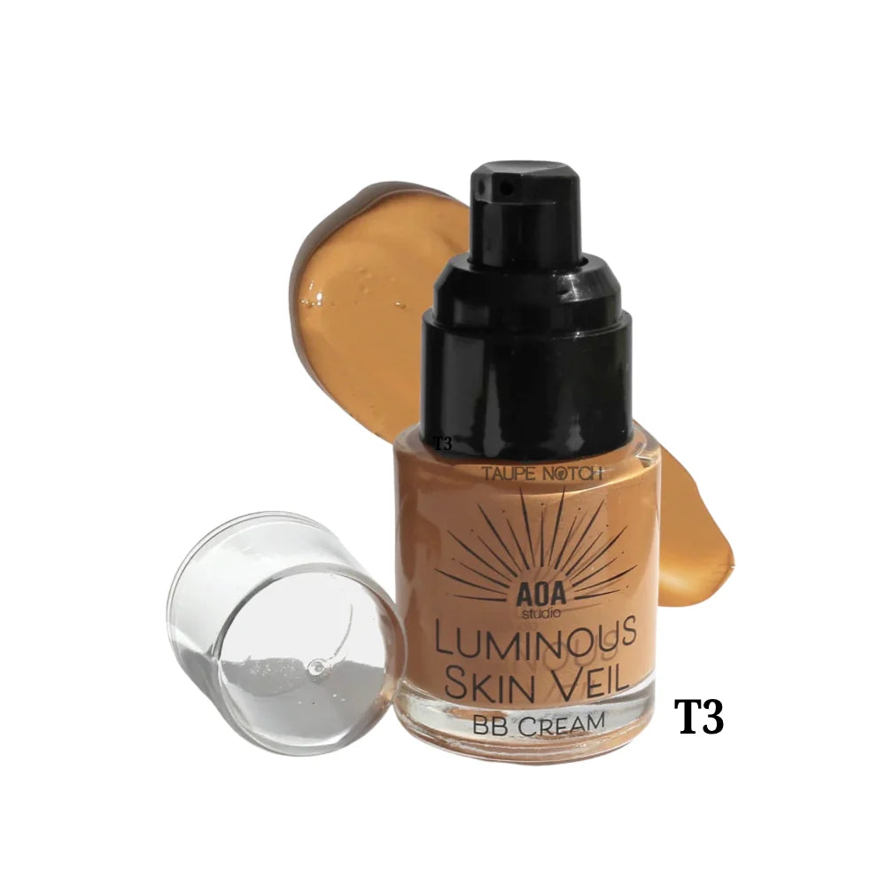 Luminous Skin Veil BB cream bottle with black pump, T3 golden swatch and clear cap