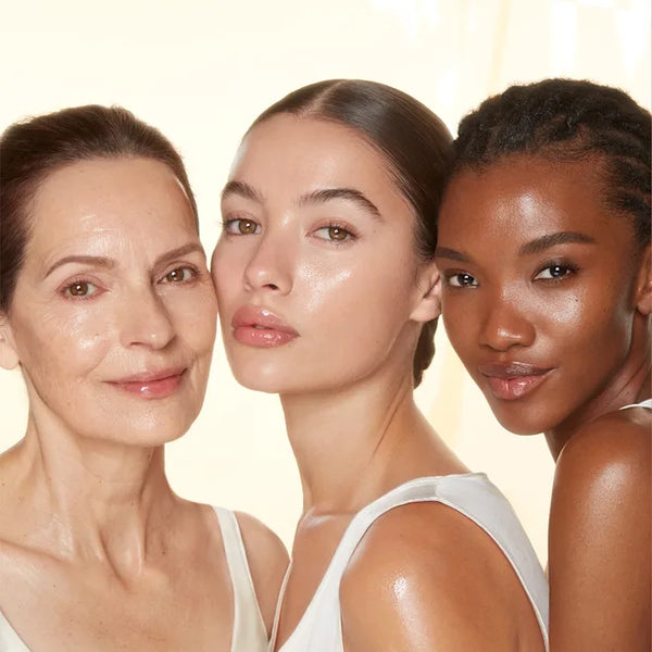Glow-enhancing facial skin look with invisible UV primer finish
