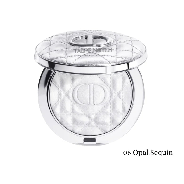 Dior Forever Couture Luminizer Highlighter Compact 06 Opal Sequin iridescent white shimmer powder