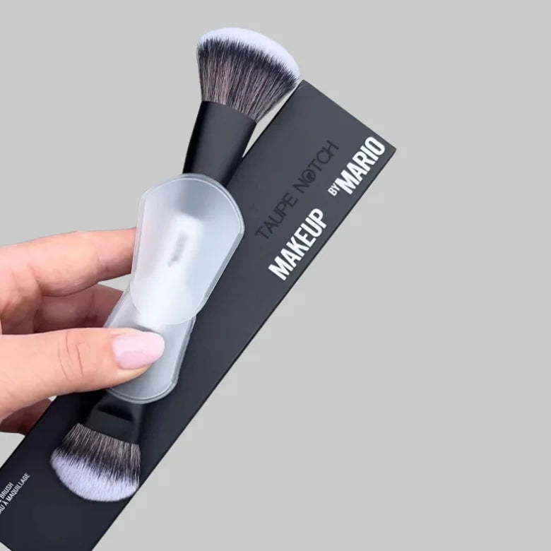 Makeup by Mario F4 dual-ended brush in box, black handle, gray bristles