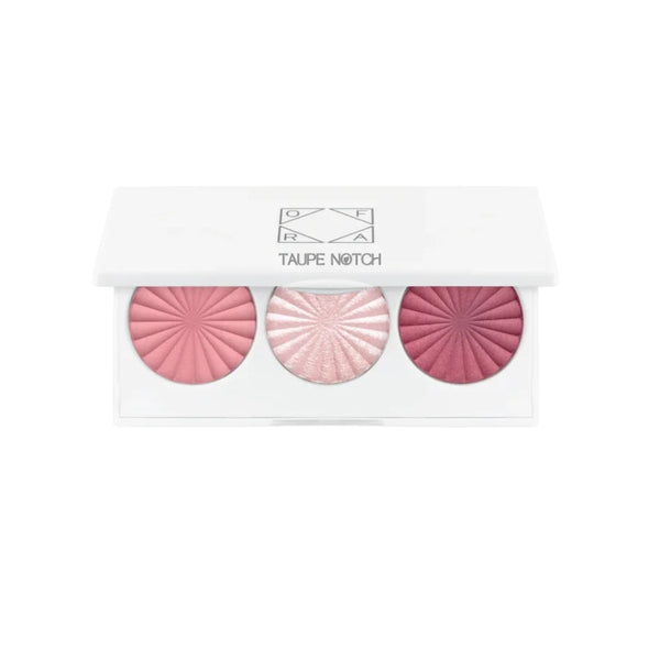 Blush palette compact with three circular pan shades in pink tones