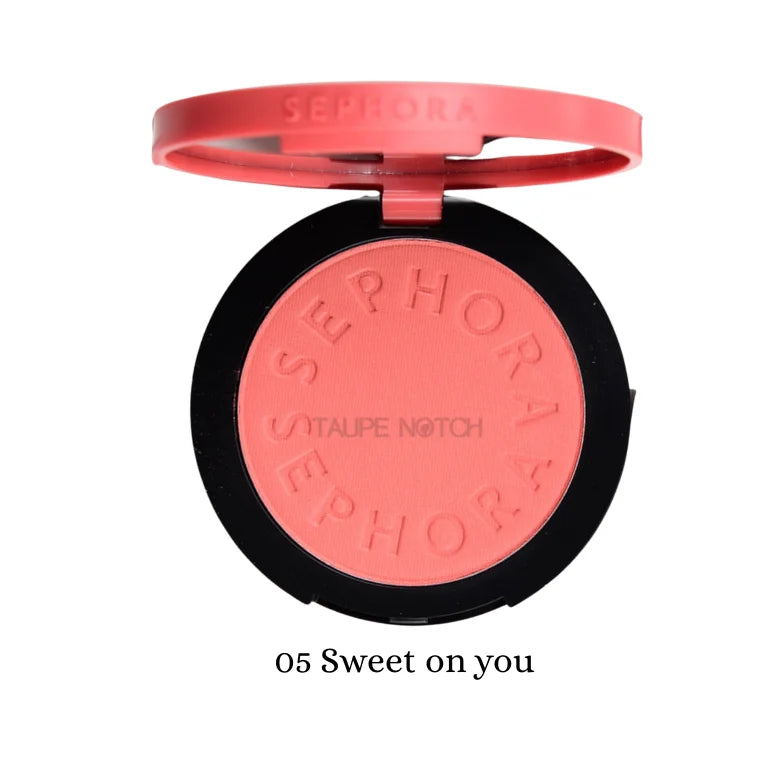 Powder blush compact, soft coral-pink shade 05 Sweet on you